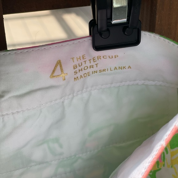 Lilly Pulitzer Buttercup shorts multi colored - Picture 4 of 7